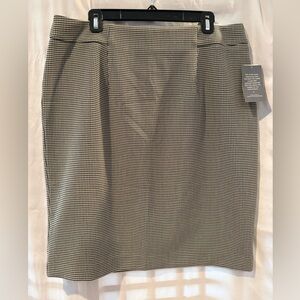 Classic Black and cream  Houndstooth Skirt